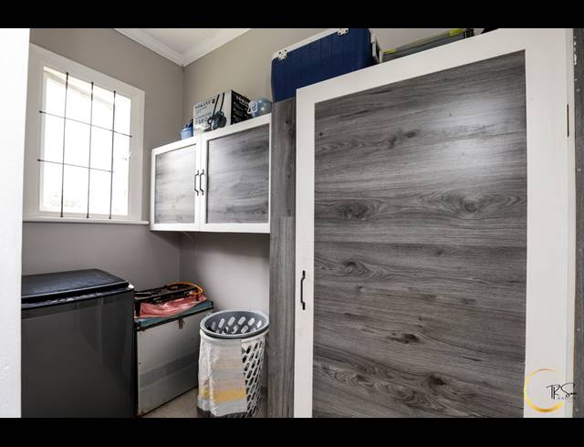 3 BEDROOM HOUSE FOR SALE IN GLENWOOD